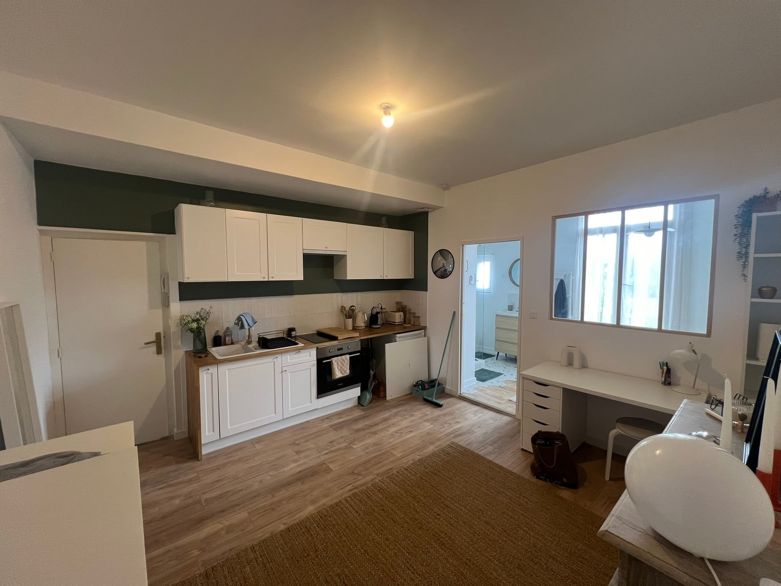 Prieuré : 1er étage jardin, T2 27 m²