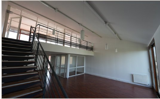 Séjour double hauteur - état actuel avant travaux